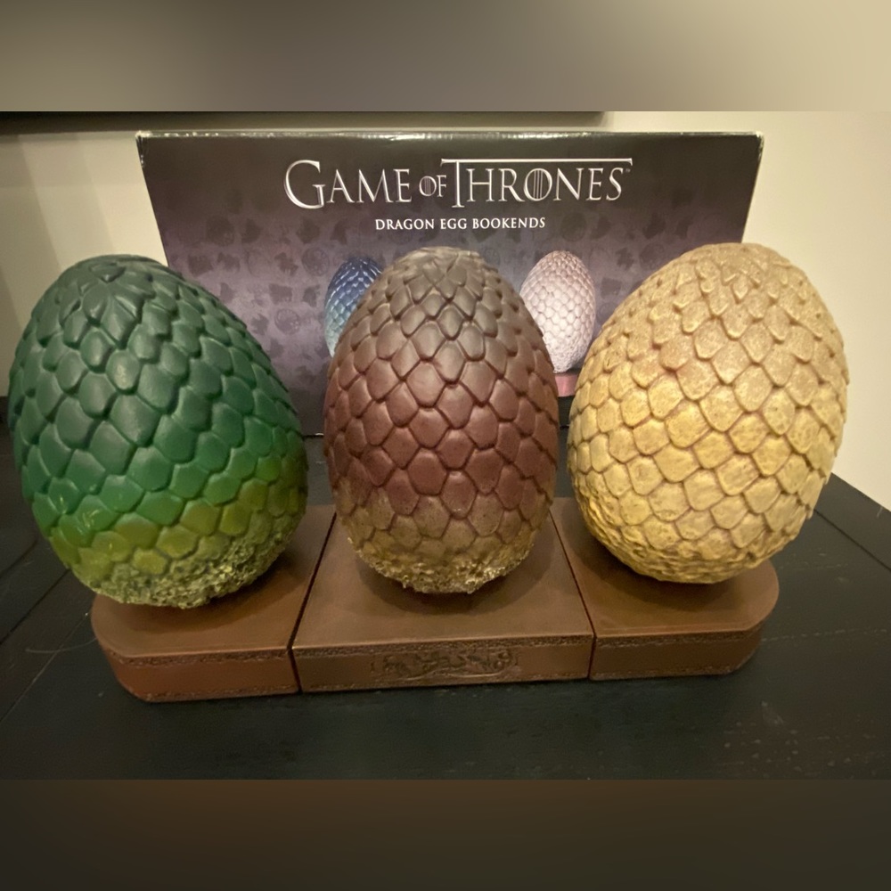 GAME OF THRONES DRAGON EGG BOOKENDS